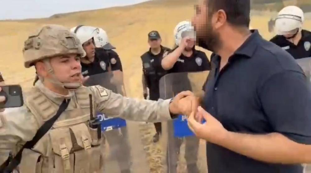 Kaçak Yapıları Yıkılan Aileler Kendini Yakmaya Çalıştı