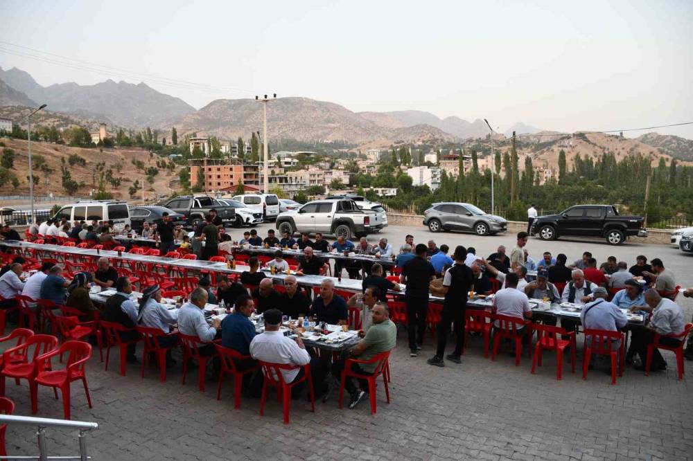 Başkan Babat Gençlerle Buluşarak Sorun Ve Taleplerini Dinledi