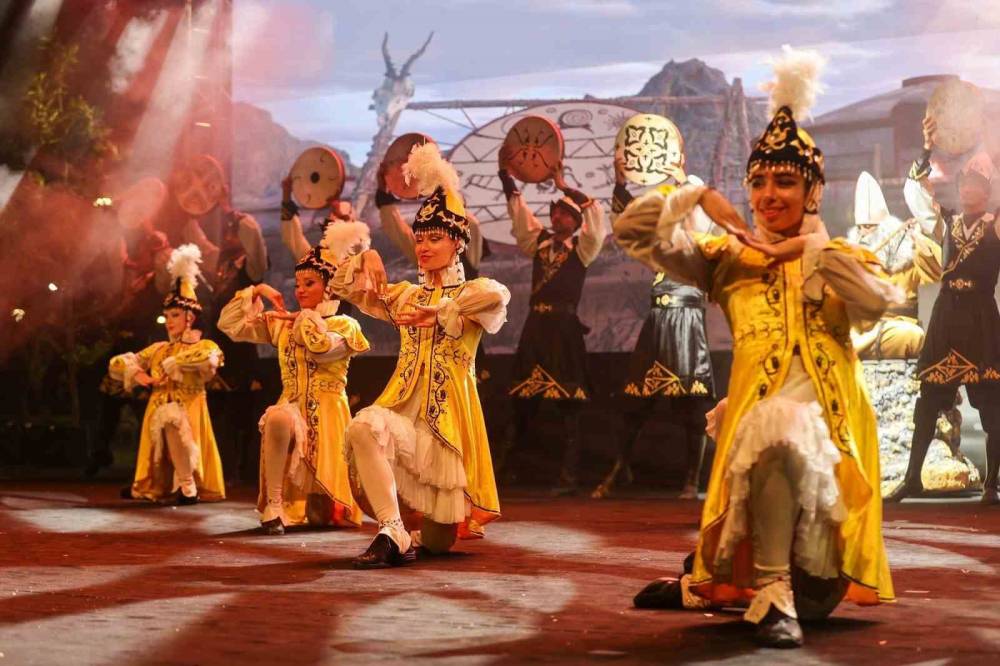 Gaziantep’te Hemşehri Dernekleri Festivali Başladı