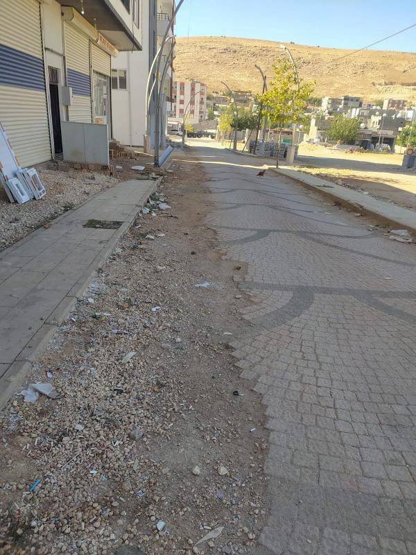 Mazıdağı’nda Halı Desenli Yol Ve Bozuk Yol Dikkat Çekiyor