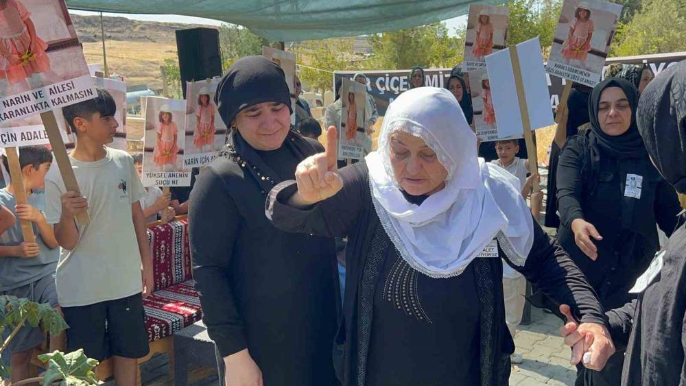 Narin’in Mezarı Başında Kürtçe Ağıt: ’’hem Canımızı Aldılar Hem Evimizi Başımıza Yıktılar’’