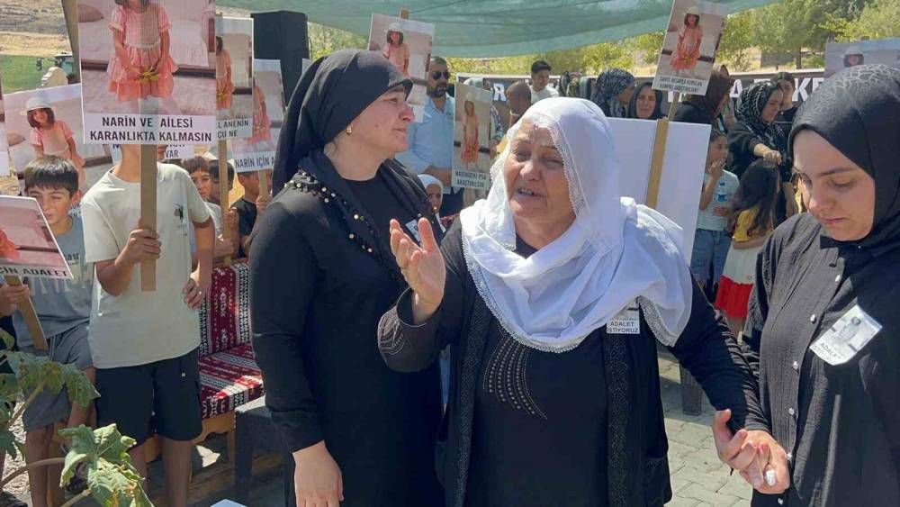 Narin’in Mezarı Başında Kürtçe Ağıt: ’’hem Canımızı Aldılar Hem Evimizi Başımıza Yıktılar’’