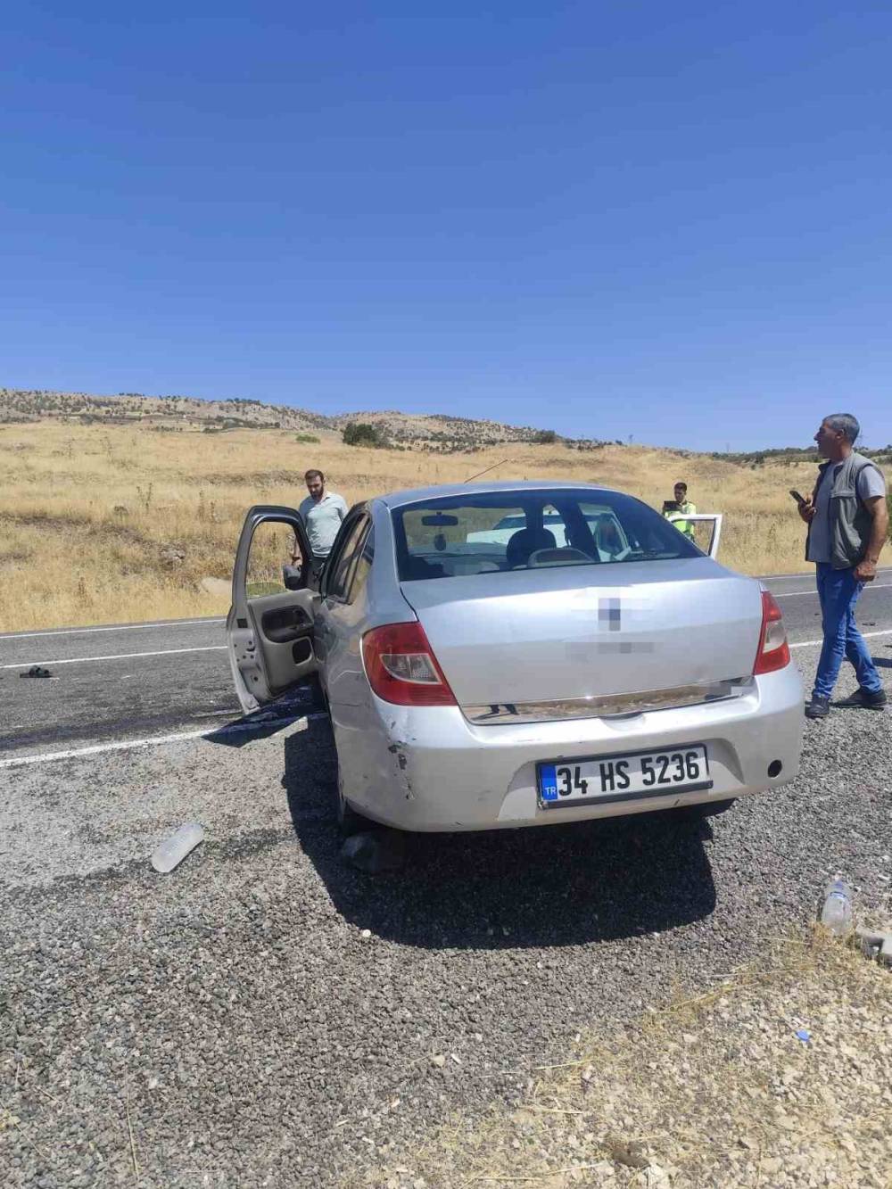 Diyarbakır’da Otomobiller Kafa Kafaya Çarpıştı: 2 Yaralı