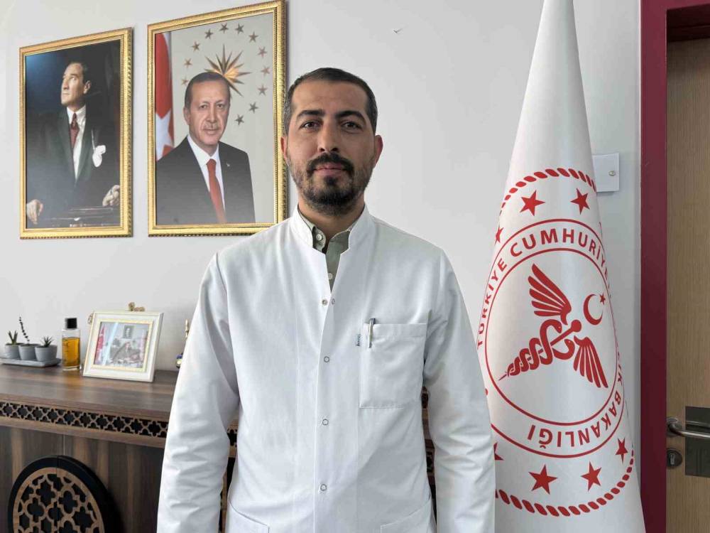 Hastanın 6 Kiloluk Böbrek, Ameliyatla Alındı