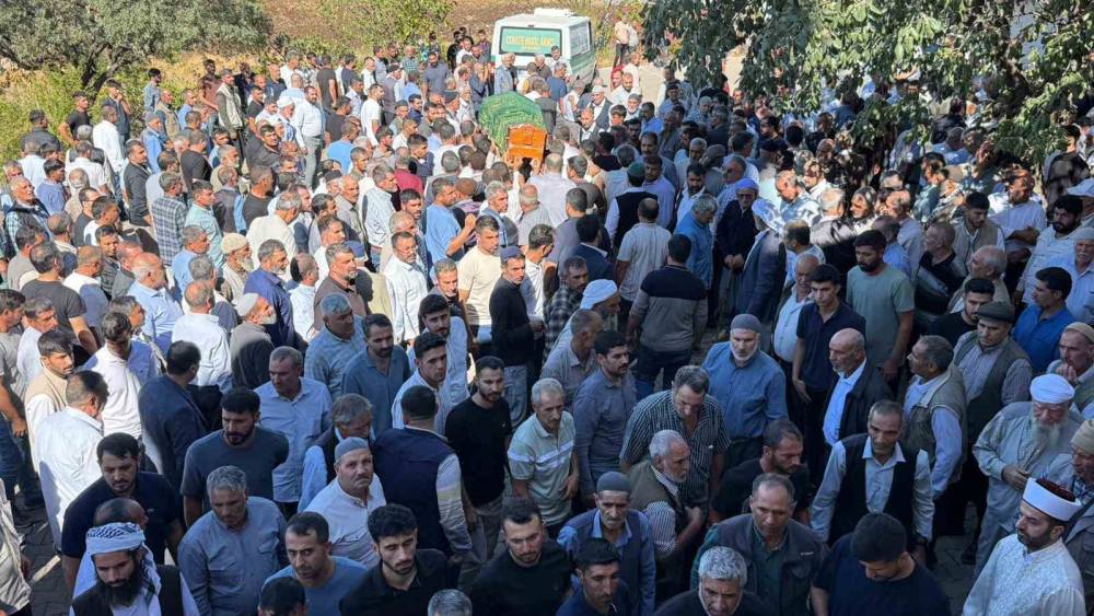 Diyarbakır’daki Kuyu Faciasında Hayatını Kaybeden 4 Kişi Defnedildi