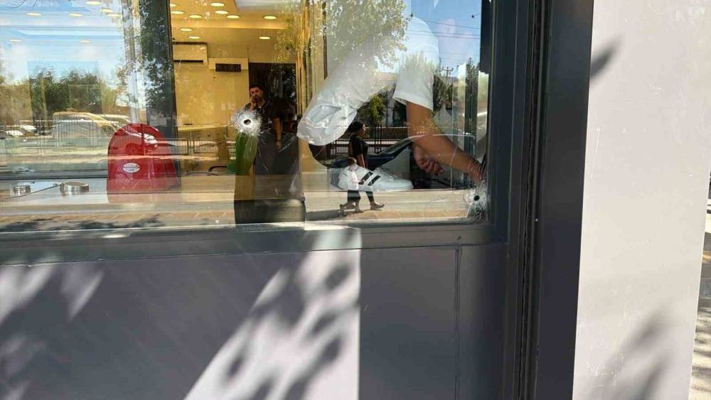 Diyarbakır’da Kuyumculara Silahlı Saldırı: 100 Bin Dolar İstediler