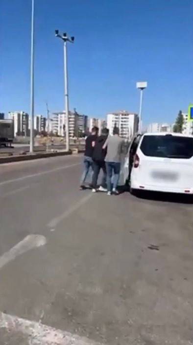 25 Yıl Kesinleşmiş Hapis Cezası Bulunan Şahsı Tiktok Yayını Ele Verdi