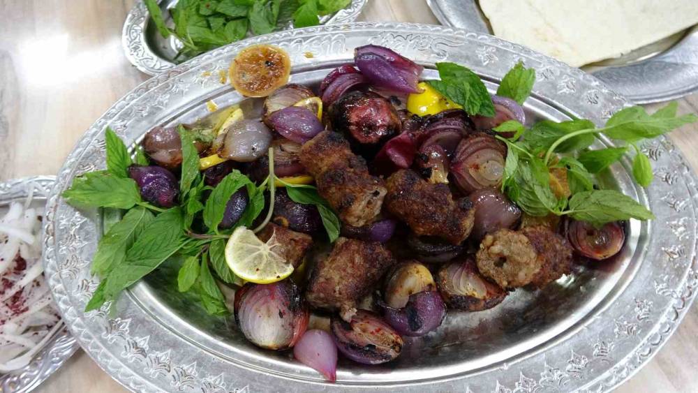 Gribal Hastalıkların İlacı: Soğan Kebabı