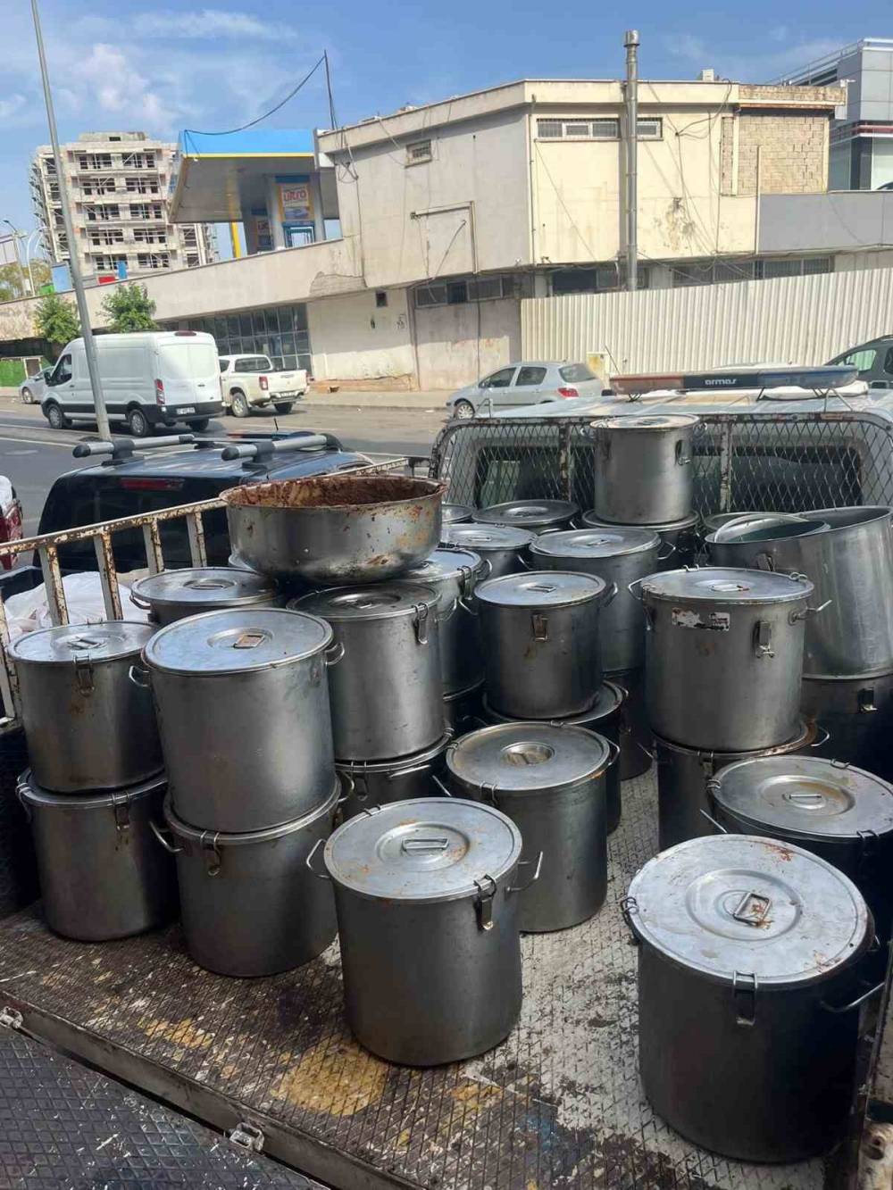 Tarihi Geçmiş Tonlarca Eti İnsanlara Yedireceklerdi: Yemek Fabrikası Mühürlendi