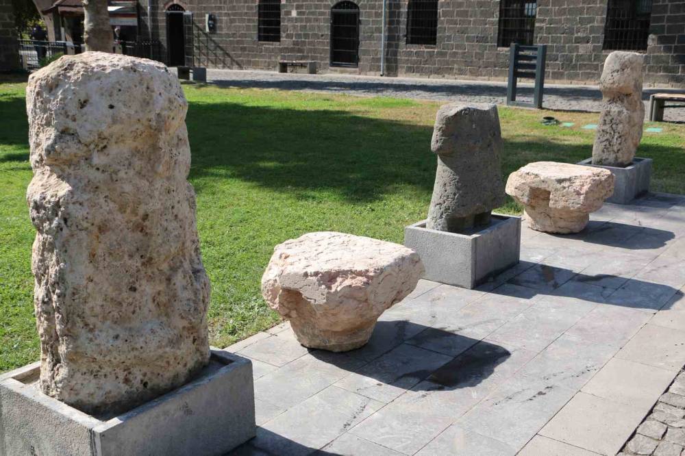Tarihteki İlk Kral Sargon’un İki Heykeli Diyarbakır Müzesi’nde Ziyarete Açıldı
