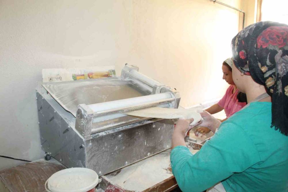 Şırnaklı Kadının Azim Dolu Hikayesi: 30 Ekmekle Başladı, Bin Ekmek Üretiyor