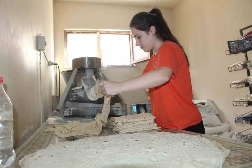 Şırnaklı Kadının Azim Dolu Hikayesi: 30 Ekmekle Başladı, Bin Ekmek Üretiyor