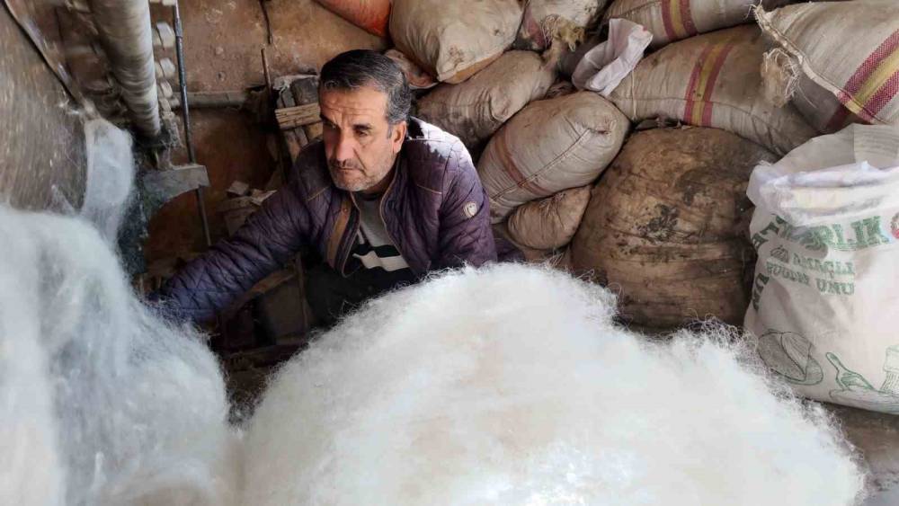 Tiftik Atölyesini Yün Atölyesine Çeviren Usta, 30 Yıldır Siirt Halkına Yün Açıyor