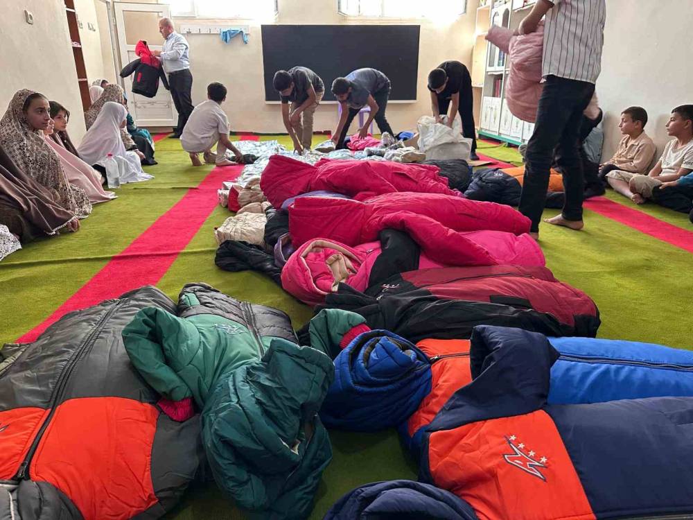 "Kış Gelmeden Sen Gel" Projesiyle Minik Yürekler Isındı