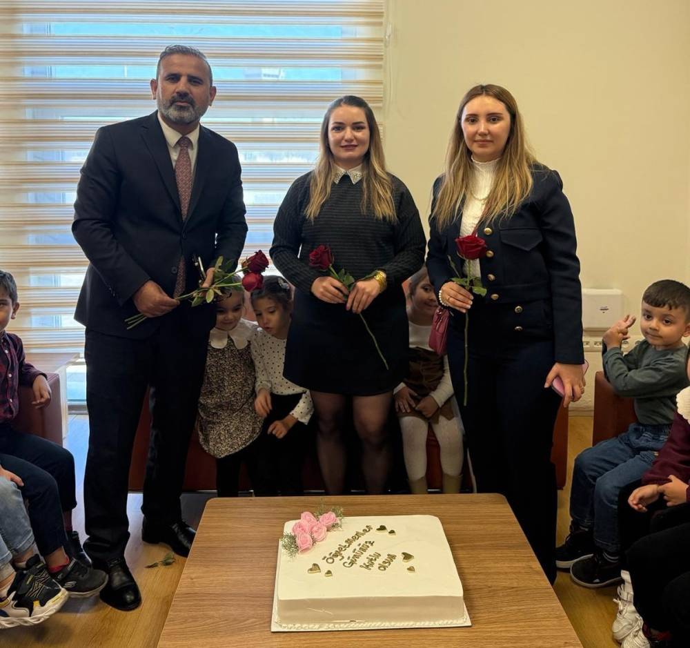 Şırnak Şerafettin Elçi Havalimanında Anlamlı Öğretmenler Günü Kutlaması