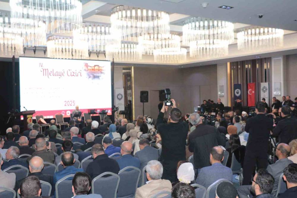 Cizre’de Iv. Uluslararası Melaye Ciziri Sempozyumuna yoğun ilgi