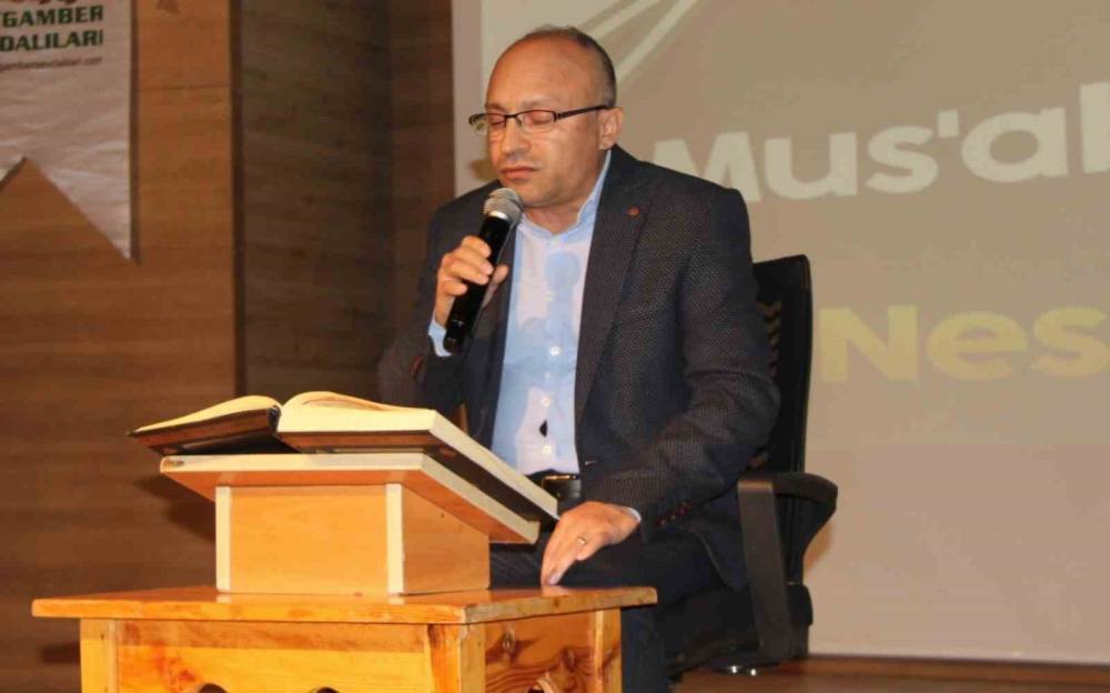 Cizre’de "Yolumuzu Aydınlatan Yıldızlar" Programı Düzenlendi