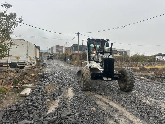 fen-isleri-mudurlugumuz-kirsal-kesimlerde-yerlesime-yeni-acilan-bolgelerde-kis-hazirliklari-kap-2.jpg