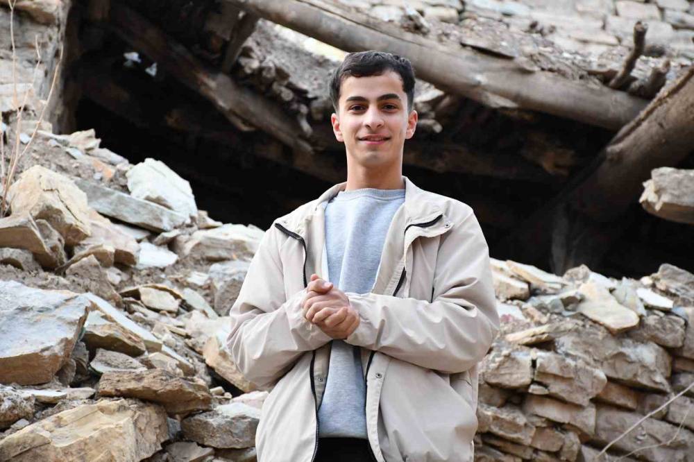 Şırnaklı Öğrencilerden Filistin’e Şiirli Destek