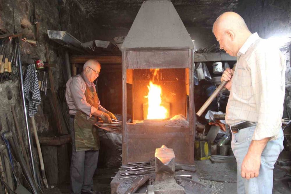 Şırnak'ta 200 Yıldır Aynı Ailenin Sürdürdüğü Meslek, Yok Olma Tehlikesi İle Karşı Karşıya