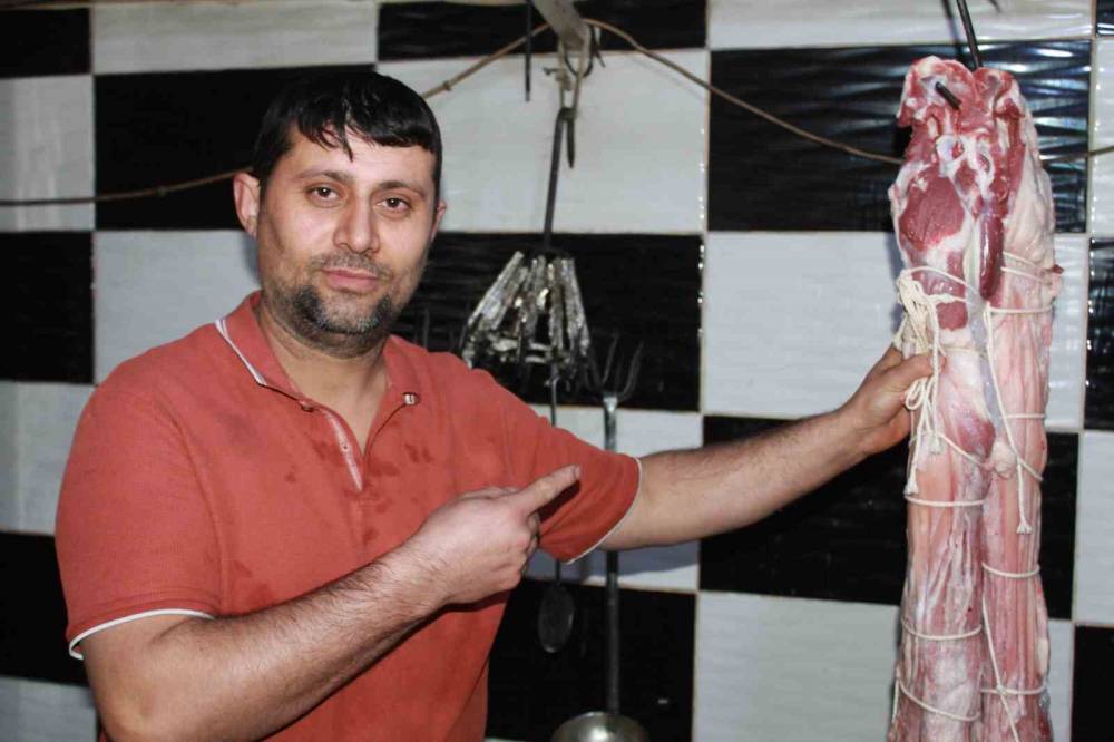 Gece Saat 1'de Yapımına Başlanıyor, Günlük 1 Tona Yakın Tüketiliyor