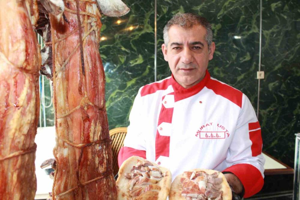 Gece Saat 1'de Yapımına Başlanıyor, Günlük 1 Tona Yakın Tüketiliyor