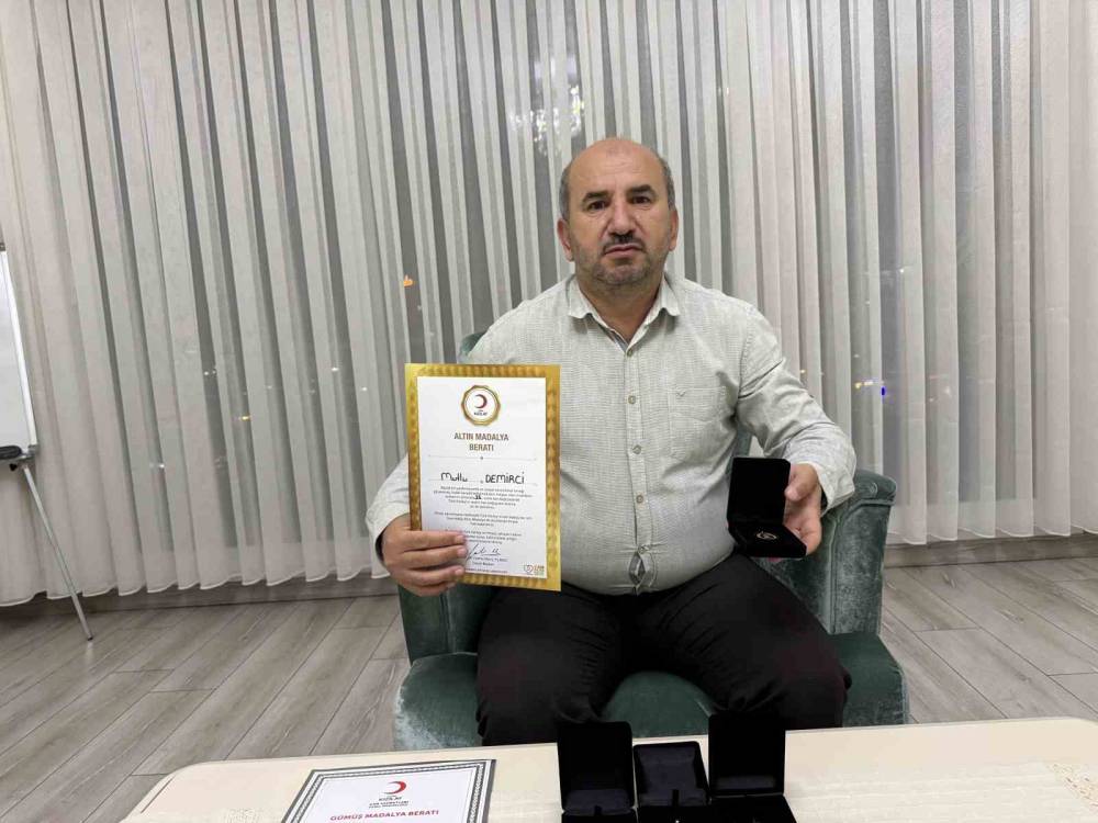 Hastayken Kana İhtiyaç Duydu, 3 Ayda Bir Kan Vermeye Başladı