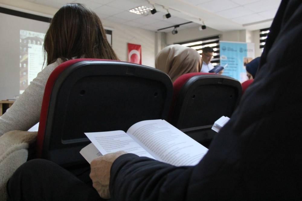 Cizre’de Öğretmenlere "Anlayarak Hızlı Okuma" Eğitimi