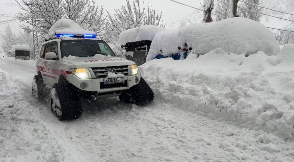 Şırnak’ta 2 Hasta İçin Zamanla Yarış