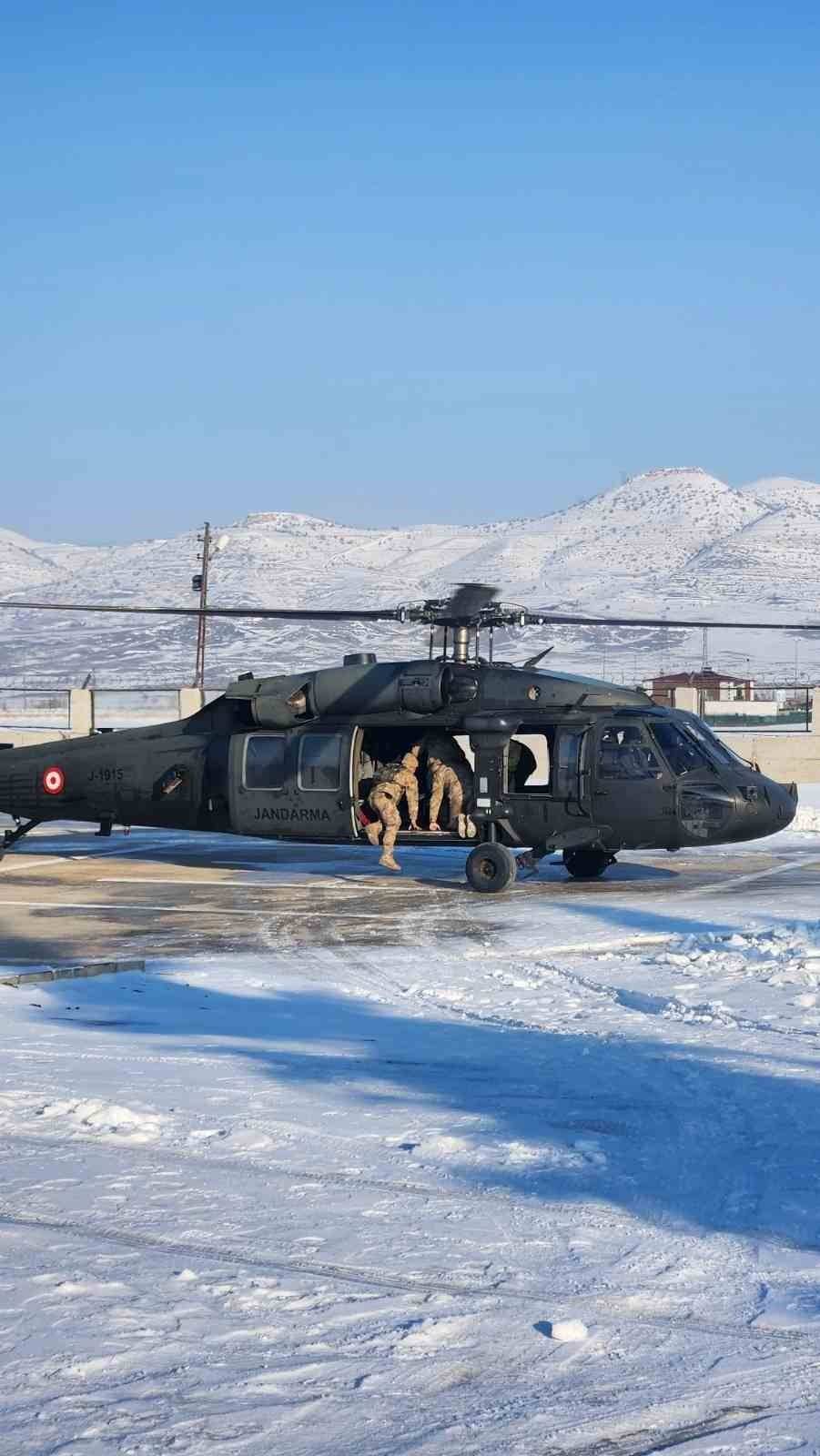 Jandarmadan Kar Altında Filmleri Aratmayan Kurtarma Operasyonu