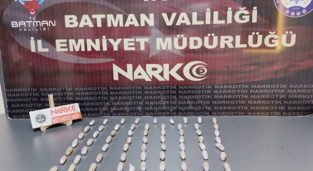 Yabancı Uyruklu Bir Şahsın Midesinden 64 Parça Uyuşturucu Çıktı