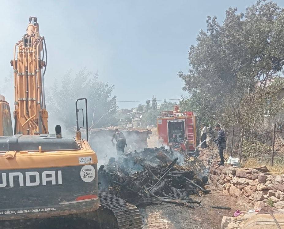 Şırnak İtfaiyesi'nden 1 yılda rekor olaya müdahale