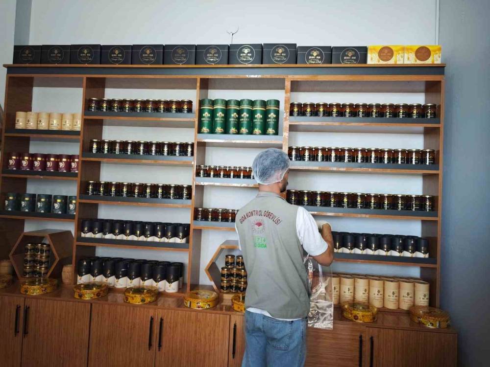 Şırnak’ta 1 Yılda 5 Binden Fazla Gıda Denetimi Gerçekleştirildi