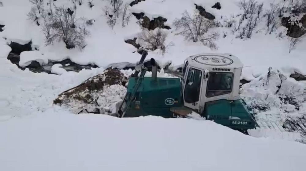 Şırnak’ta Yol Açma Çalışmalarına DSİ Ekipleri de Dahil Oldu