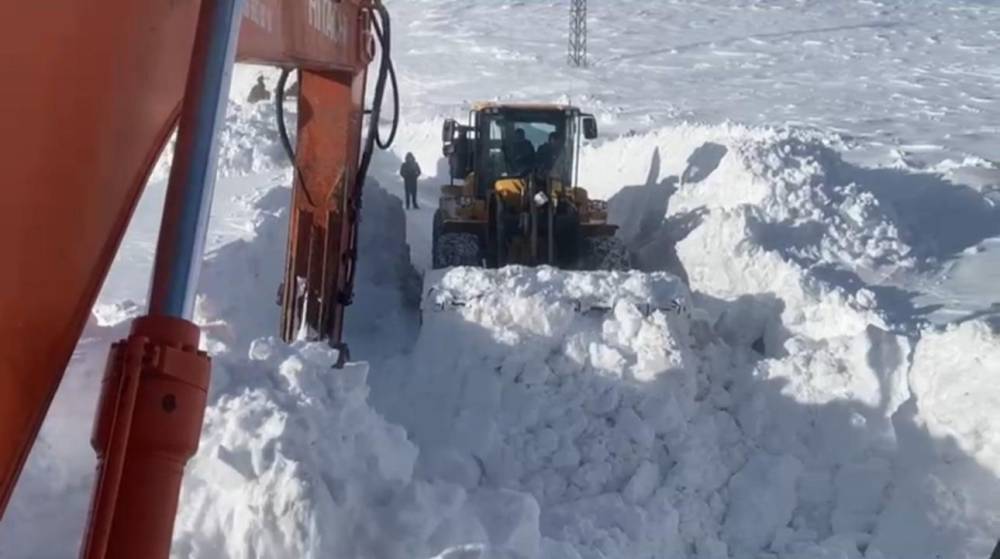 Şırnak’ta Yol Açma Çalışmalarına DSİ Ekipleri de Dahil Oldu