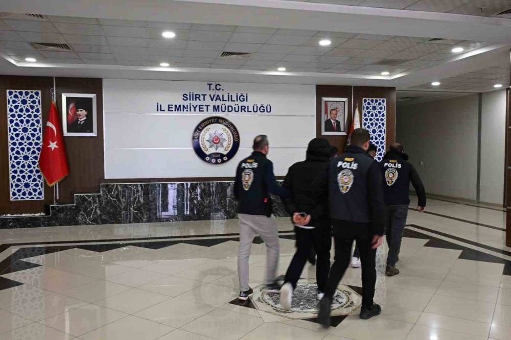 Komşu İlde ‘Sahte Araç Satım’ İlanıyla 4 Kişiyi Dolandıran 2 Kişi Tutuklandı