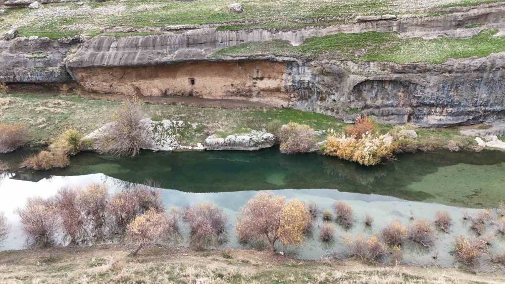 1 Milyon Yıl Önce Oluşumu Tamamlandığı Değerlendirilen Buzul Vadisi Görüntülendi