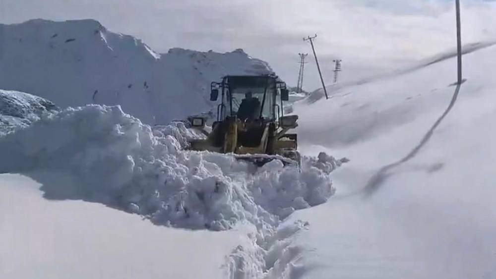 Şırnak’ta Kar Mesaisi Devam Ediyor