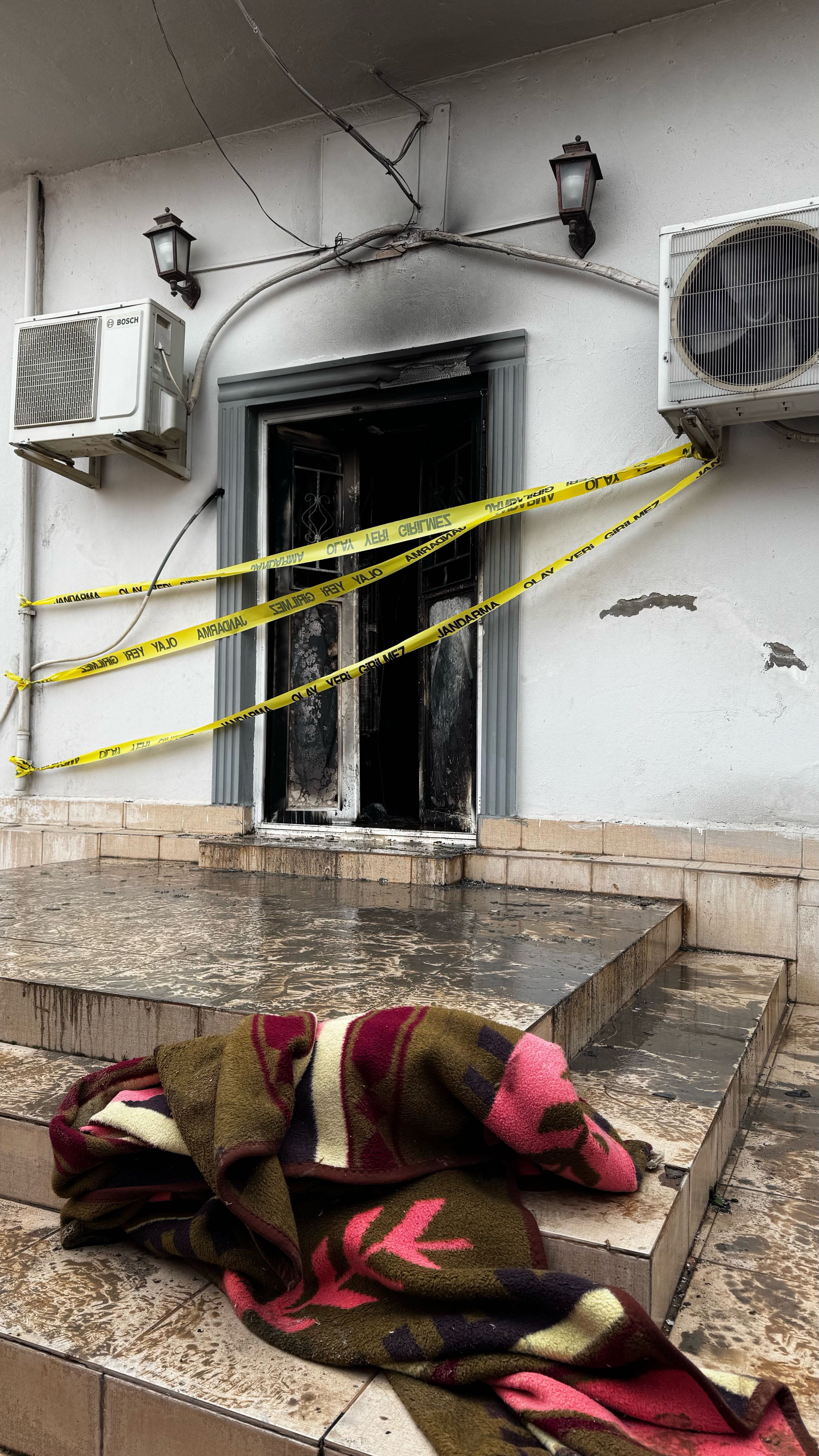 aa-20260202-40434871-40434867-mardinde-evde-cikan-yanginda-2-kisi-oldu-2-kisi-yaralandi.jpg