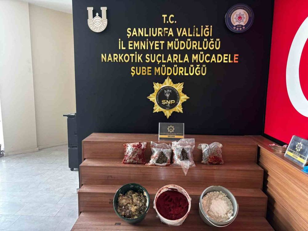 Salça Ve Peynir Kovalarından Uyuşturucu Çıktı