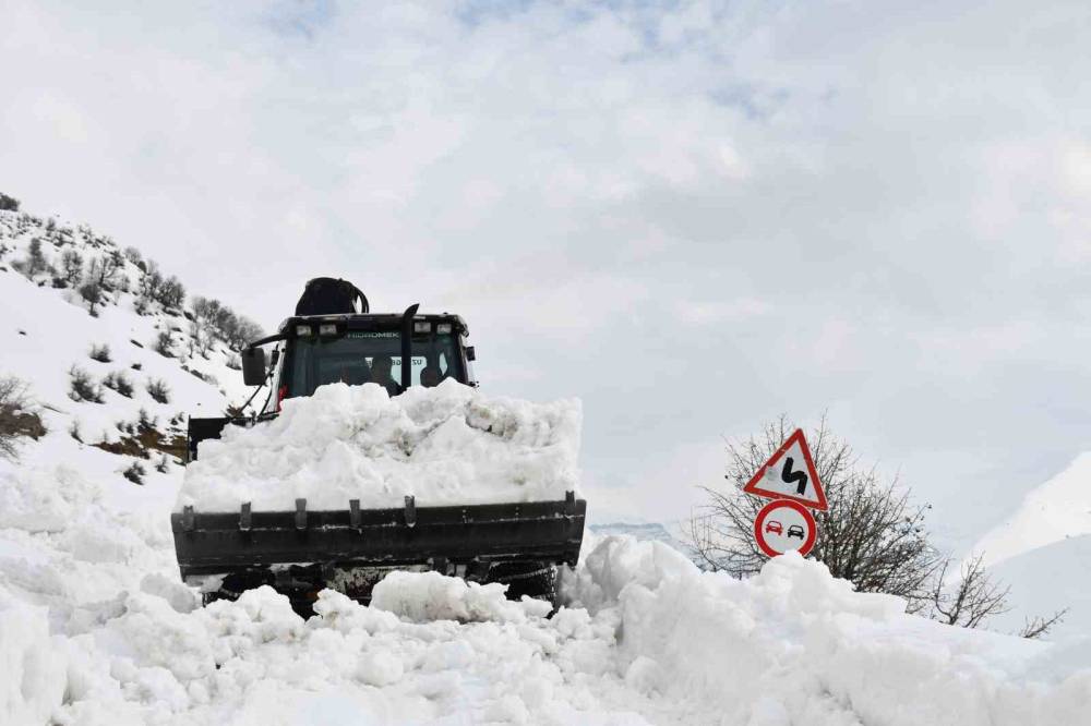 Şırnak'ta bu beldenin yolu 60 gündür kapalı