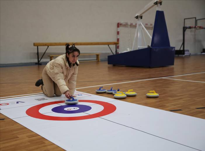 sirnak-universitesi-nde-floor-curling-secmelerine-yogun-ilgi-5a5afbbc-1197-47bc-9246-26d0683753f5.jpg