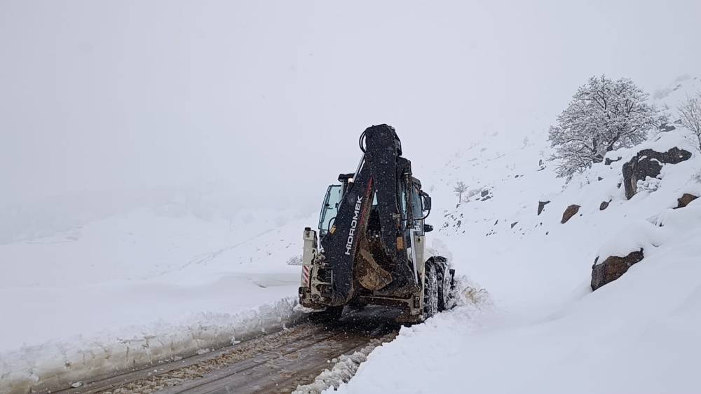 Şırnak’ta 20 Köy Yolu Ulaşıma Açıldı