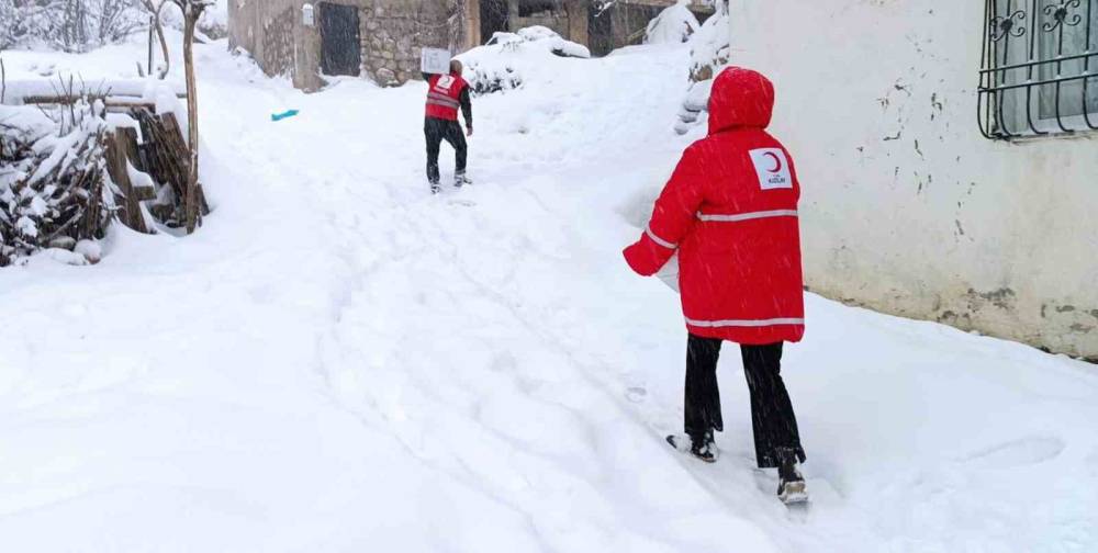 Kızılay, Şırnak’ta İhtiyaç Sahibi Ailelere Para, Gıda ve Giyim Desteği Sağlayacak