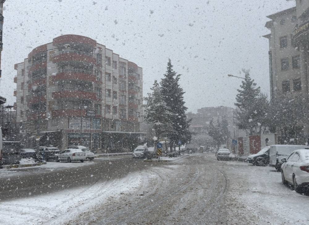 Mazıdağı’nda Mart Ayında Kar Yağışı Etkili Oldu