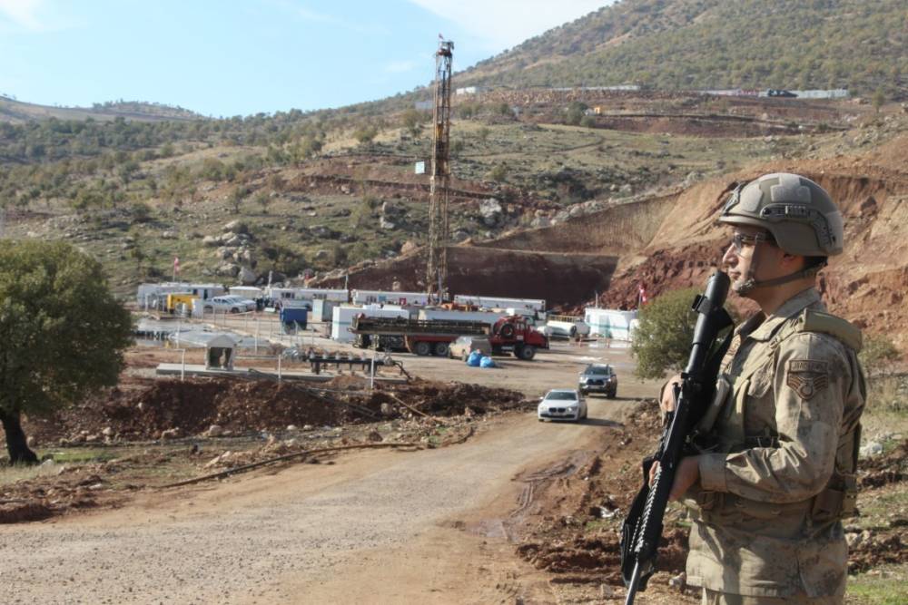 İran Hürmüz Boğazını Kapattı, Gabar Dağı Stratejik Güç Oldu