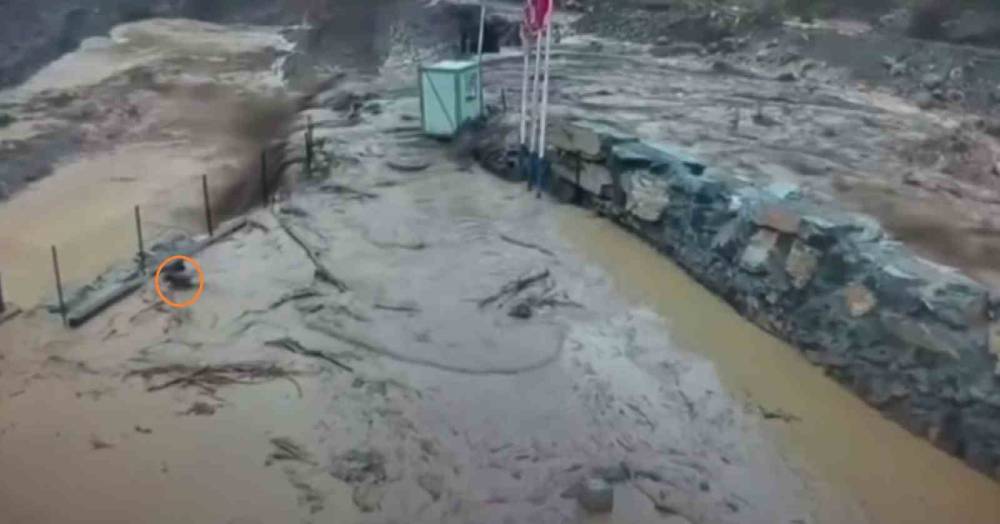 Şırnak'ta Güvenlik Görevlisi Ölümden Kıl Payı Kurtuldu!