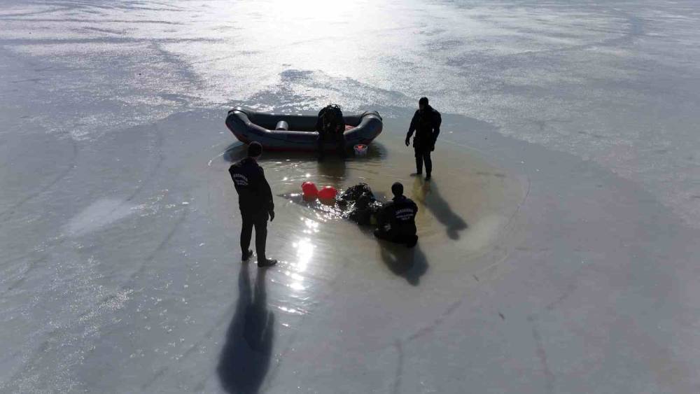 Şırnak, Mardin, Batman, Diyarbakır’da Sak Timi Arama Faaliyetleri Esnasında Delil De Topluyor