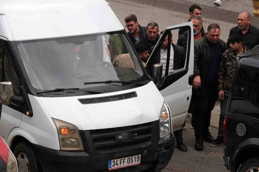 Cizre’de 4 Aracın Karıştığı Zincirleme Kazada 1 Kişi Yaralandı