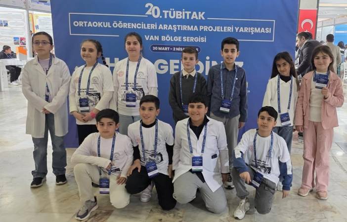 tubitak-van-bolge-finalindeyiztubitak-tarafindan-duzenlenen-20-ortaokul-ogrencileri-arastir-3.jpg